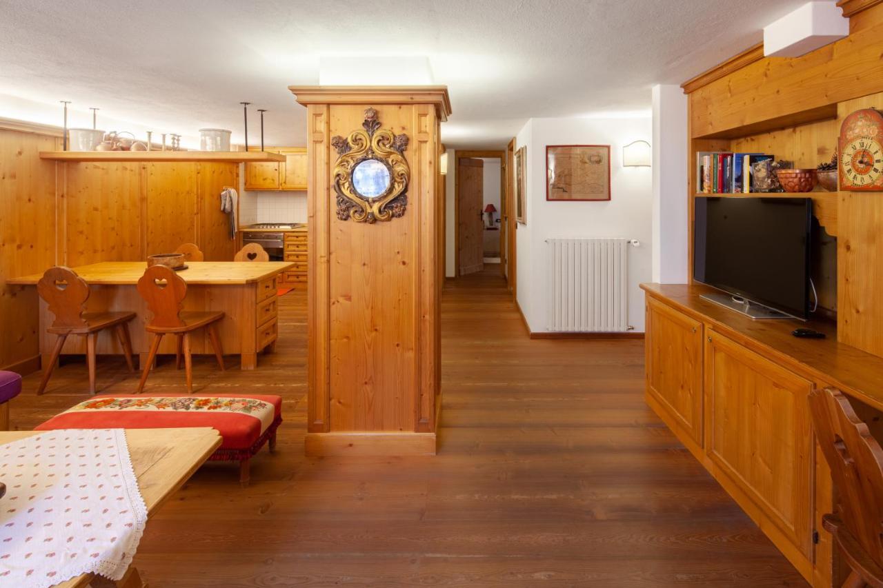 コルティーナ・ダンペッツォCasa Marmorataアパートメント エクステリア 写真